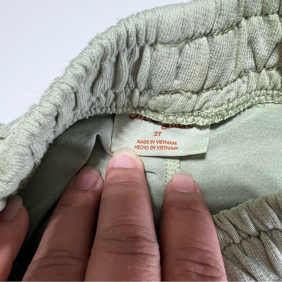 NWT Cat & Jack Kids Light Olive Green Skort 2T - Picture 3 of 5